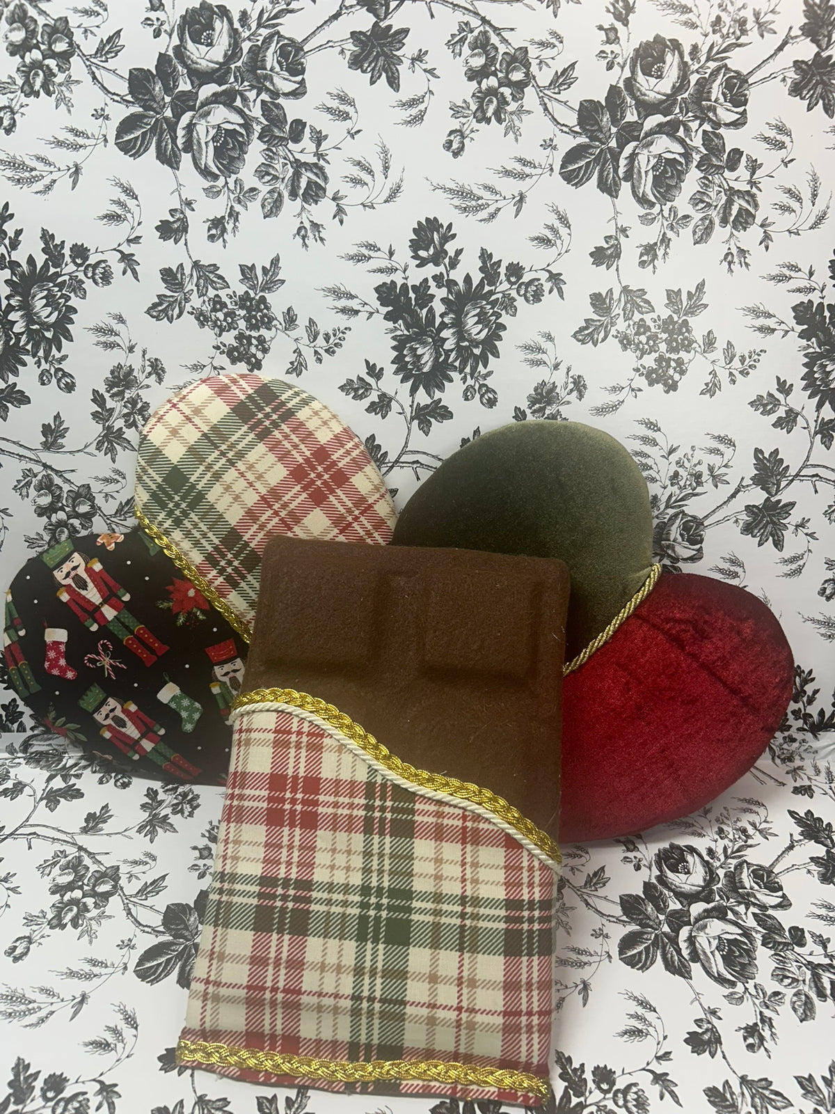 Handcrafted Nutcracker & Festive Velvet Holiday Decor Set(3)